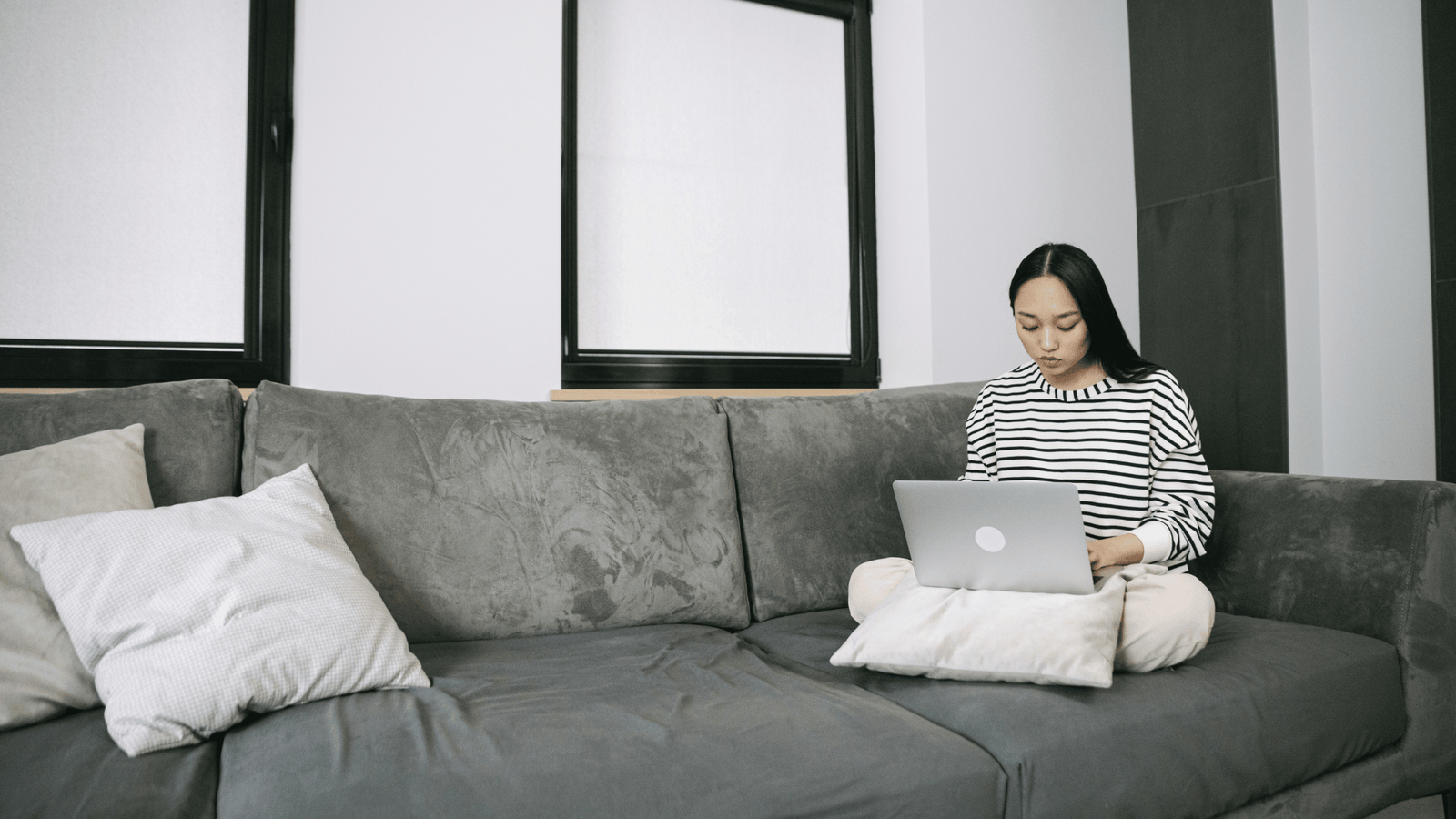 Start a Side Hustle Without Leaving Your Job