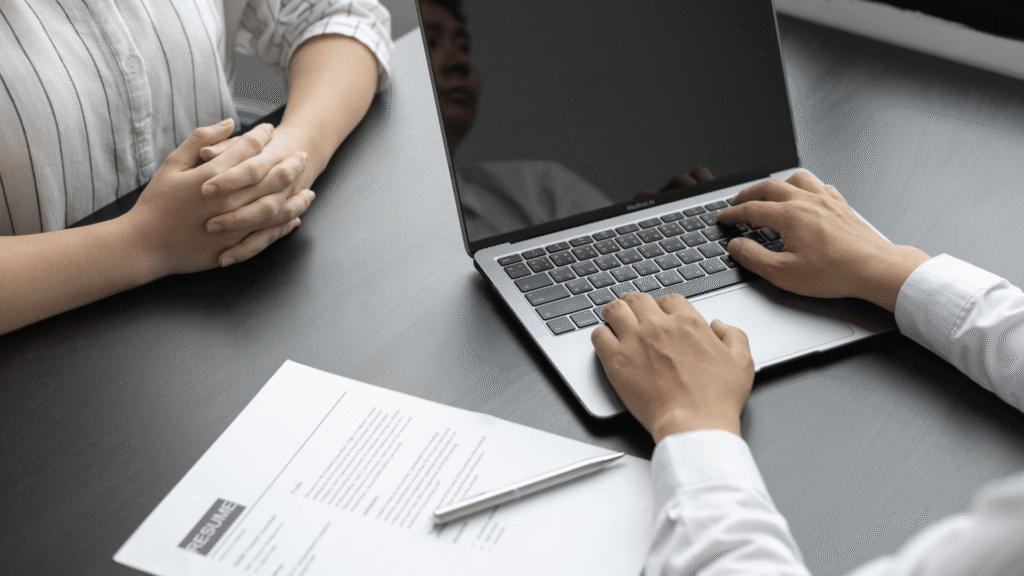 Which Short-Term Courses That Guarantee Jobs in India Are Worth It in 2026